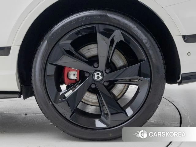 Bentley Bentayga id 3902641 из Кореи 15