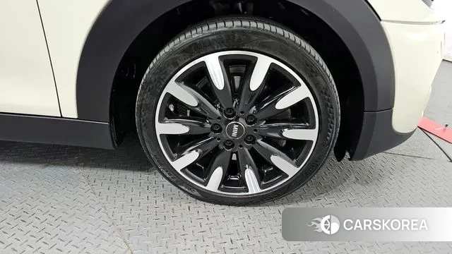 Mini Cooper S id 3438725 из Кореи 15