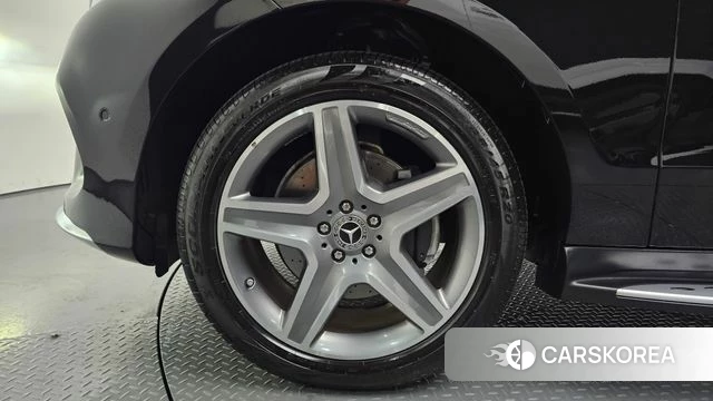 Mercedes-Benz GLE - Class W166 id 4477608 из Кореи 25