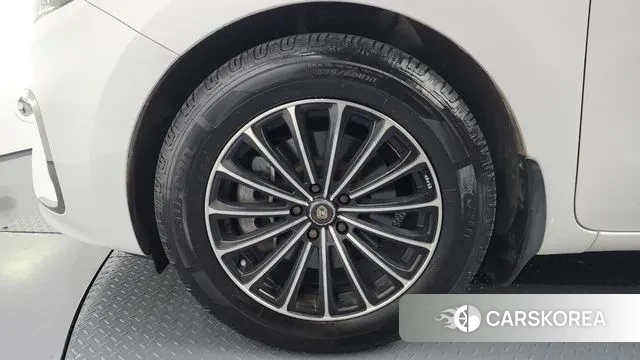 Kia The New Carnival id 3423426 из Кореи 15