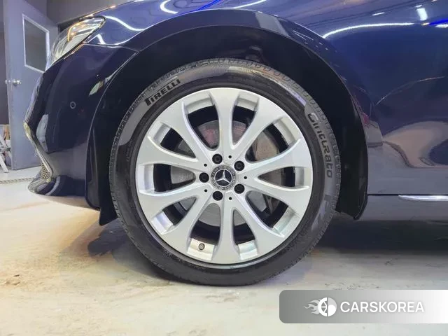 Mercedes-Benz E-Class W213 id 3595384 из Кореи 15