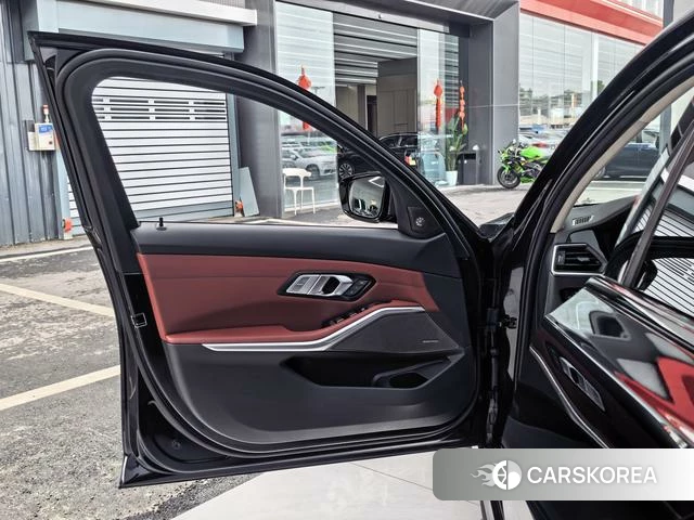 BMW 3 series id 4265733 из Китая 13