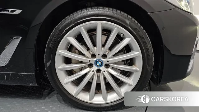 BMW 5 Series (G30) id 3383656 из Кореи 15