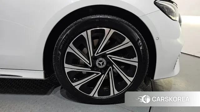 Mercedes-Benz E-Class W214 id 3057826 из Кореи 15