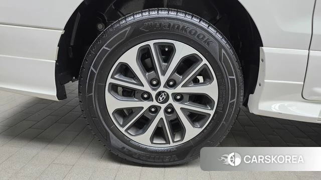Hyundai The New Grand Starex id 3936079 из Кореи 15