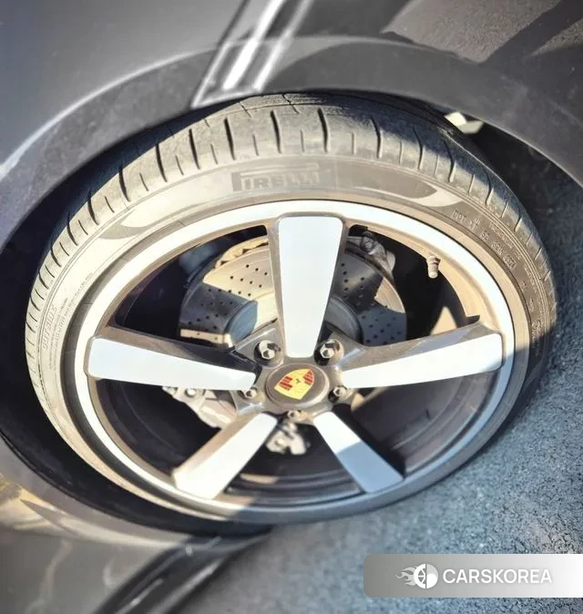 Porsche 911(992) id 3695504 из Кореи 15