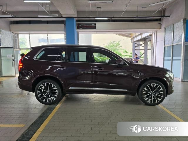 Volvo XC90 second Generation 2025 Красный из Кореи, фото 5