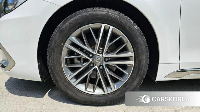 Hyundai Grandeur IG id 4317854 из Кореи 15