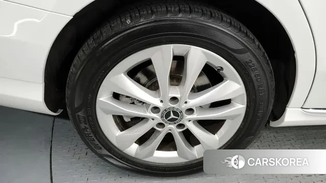 Mercedes-Benz C-Class W205 id 3112479 из Кореи 15