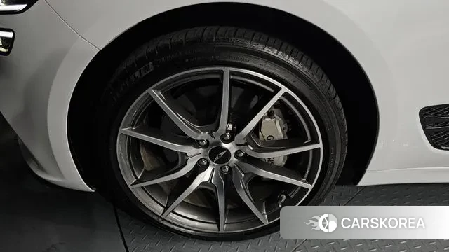 Genesis The New G70 id 3477598 из Кореи 15