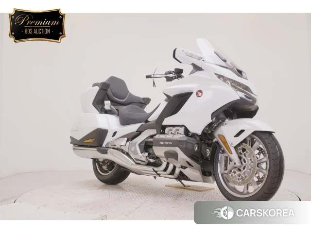 Проданный Honda GL1800 TOUR DCT 2026 из Японии, фото 4