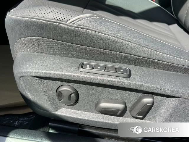 Volkswagen Passat id 4291388 из Китая 15