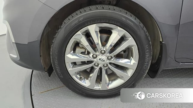 Kia The New Carnival id 4693980 из Кореи 15