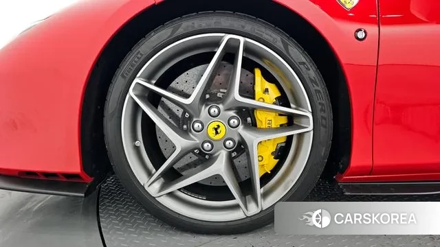 Ferrari F8 Spider id 3394844 из Кореи 15
