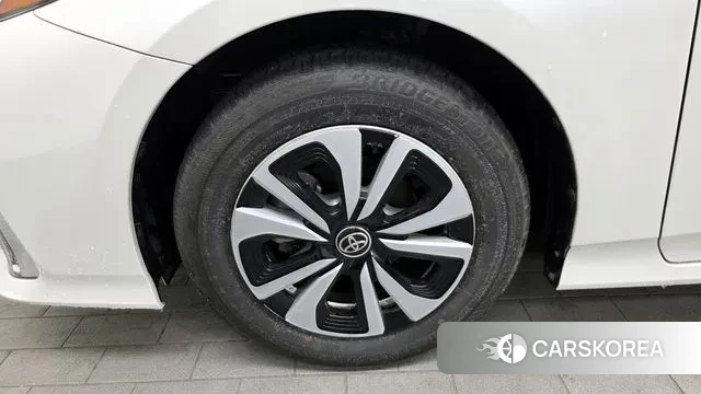 Toyota Prius Prime id 3541584 из Кореи 15