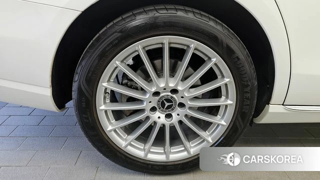 Mercedes-Benz E-Class W213 id 4202226 из Кореи 28