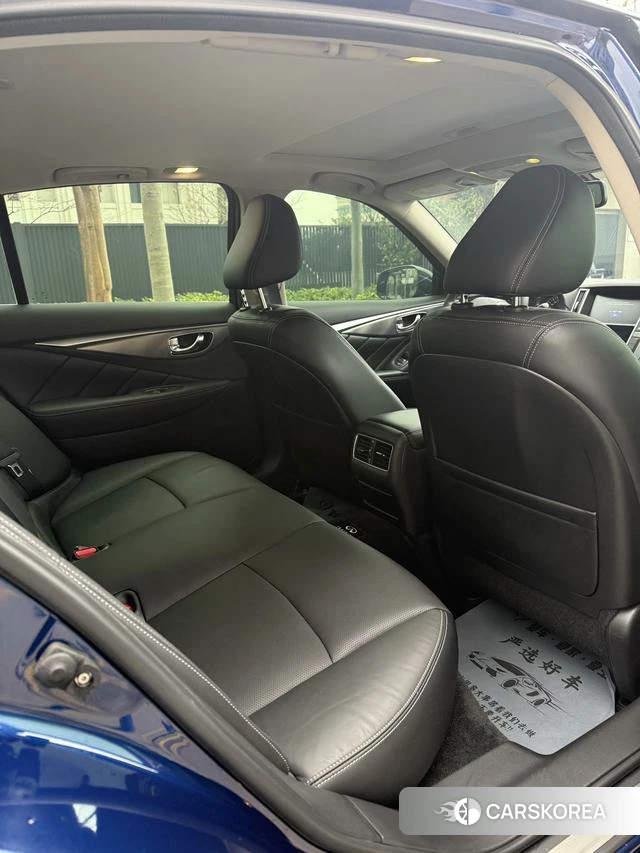Infiniti Q50L id 4219631 из Китая 13