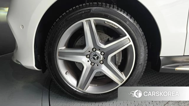 Mercedes-Benz GLE - Class W166 id 4770817 из Кореи 15