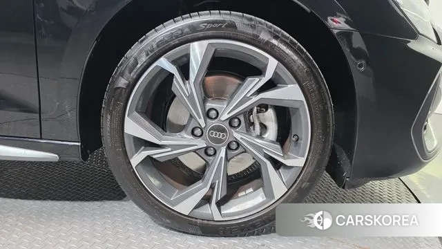 Audi A3 (8Y) id 3619674 из Кореи 15