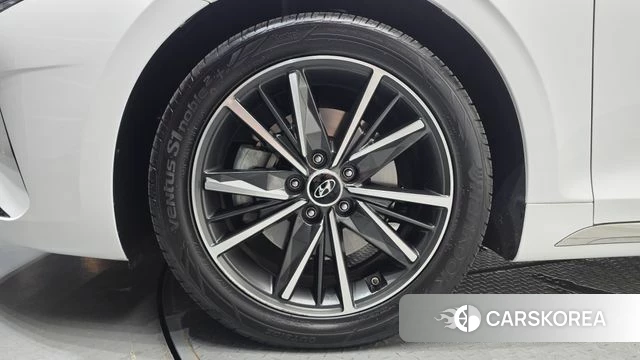 Hyundai The New Grandeur IG id 4646010 из Кореи 29