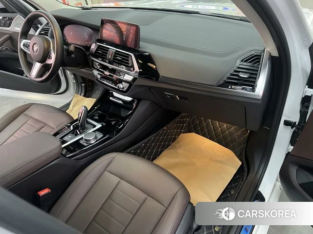 BMW X3 id 4219289 из Китая 13