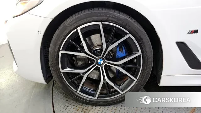 BMW 5 Series (G30) id 3054694 из Кореи 15