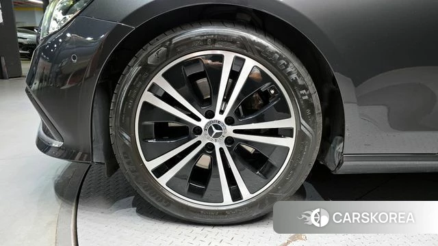 Mercedes-Benz E-Class W213 id 4396773 из Кореи 25