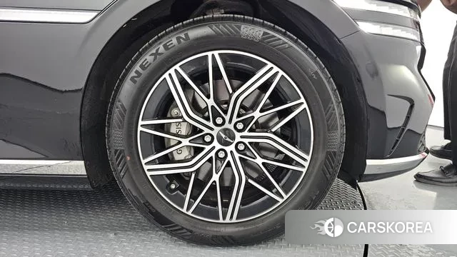 Genesis G90 (RS4) id 3437645 из Кореи 15