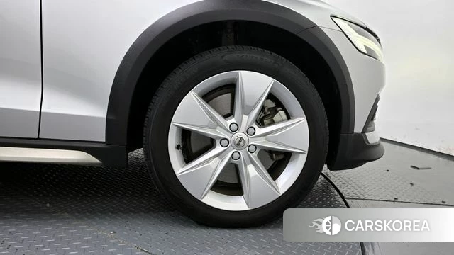 Volvo V60 Cross-Country 2nd Generation id 3844360 из Кореи 15