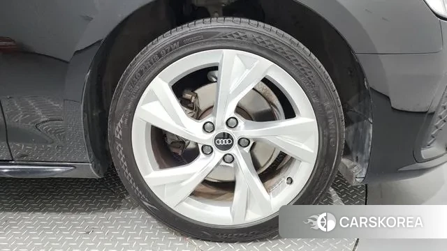 Audi A4 (B9) id 3032490 из Кореи 15