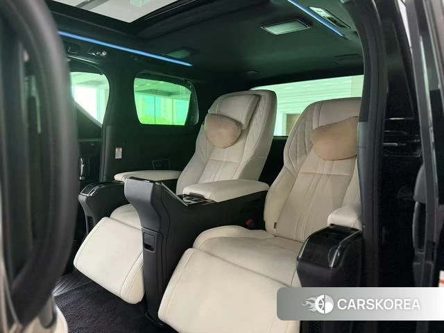 Lexus LM id 4300417 из Китая 8