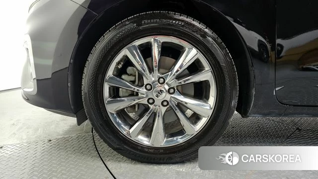 Kia The New Carnival id 3925077 из Кореи 16