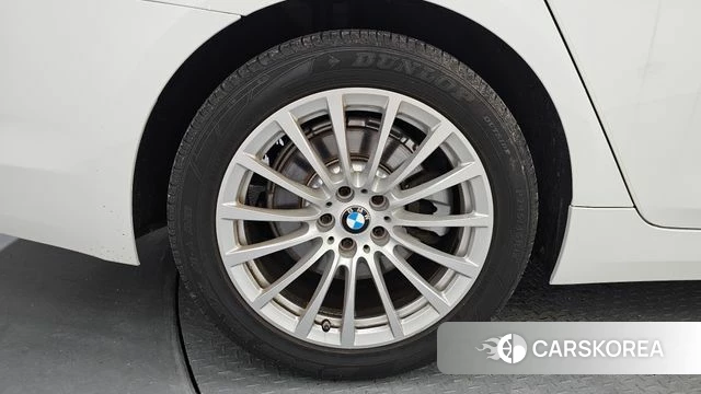 BMW 5 Series (G30) id 4619947 из Кореи 26