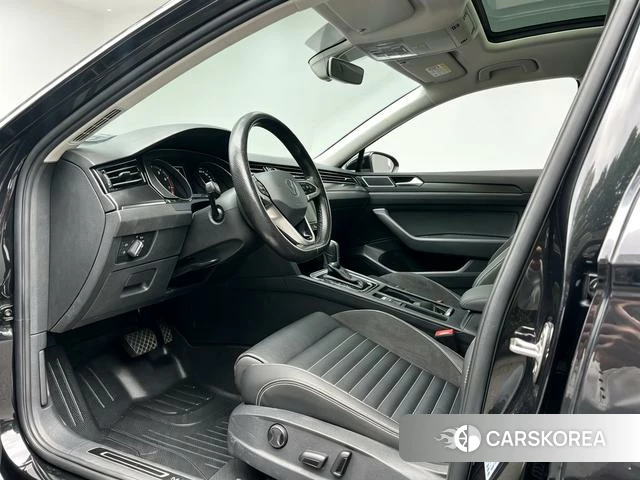Volkswagen Magotan 2022 Черный из Китая, фото 5