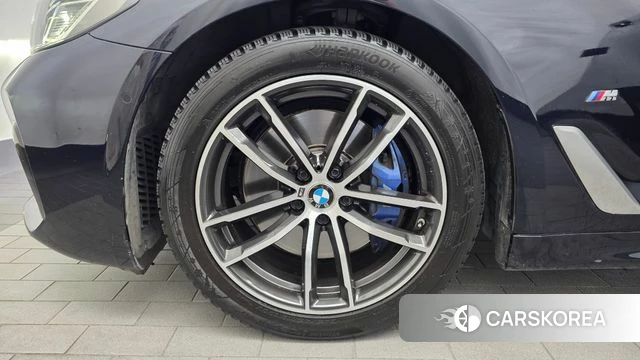 BMW 5 Series (G30) id 4585303 из Кореи 31