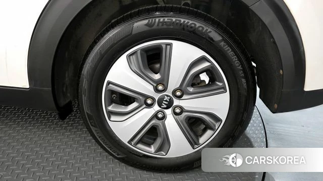 Kia Niro id 3845750 из Кореи 15