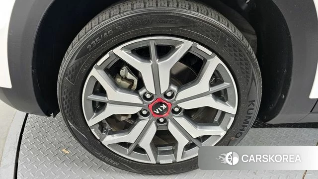 Kia Seltos id 4196489 из Кореи 28