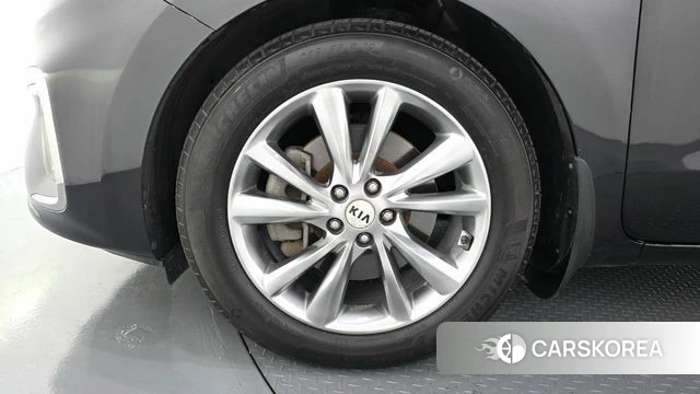 Kia The New Carnival id 4652275 из Кореи 15