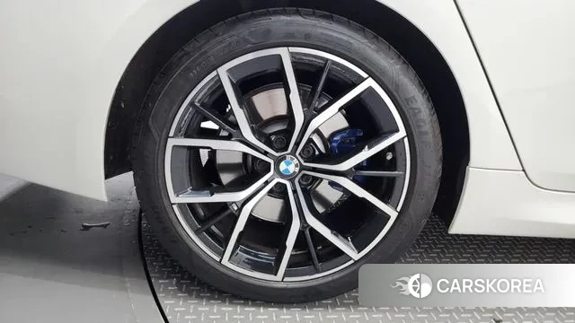 BMW 5 Series (G30) id 3058490 из Кореи 15