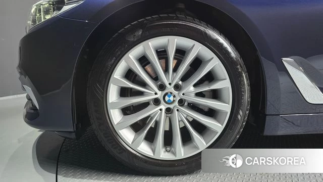 BMW 5 Series (G30) id 4250669 из Кореи 26