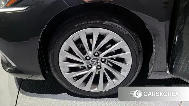 Lexus ES300h 7th generation id 3526246 из Кореи 15