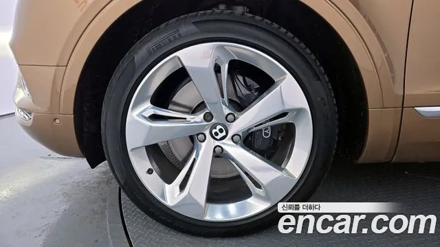 Bentley Bentayga id 2870837 из Кореи 15