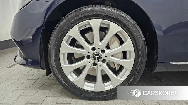 Mercedes-Benz E-Class W213 id 4482892 из Кореи 26