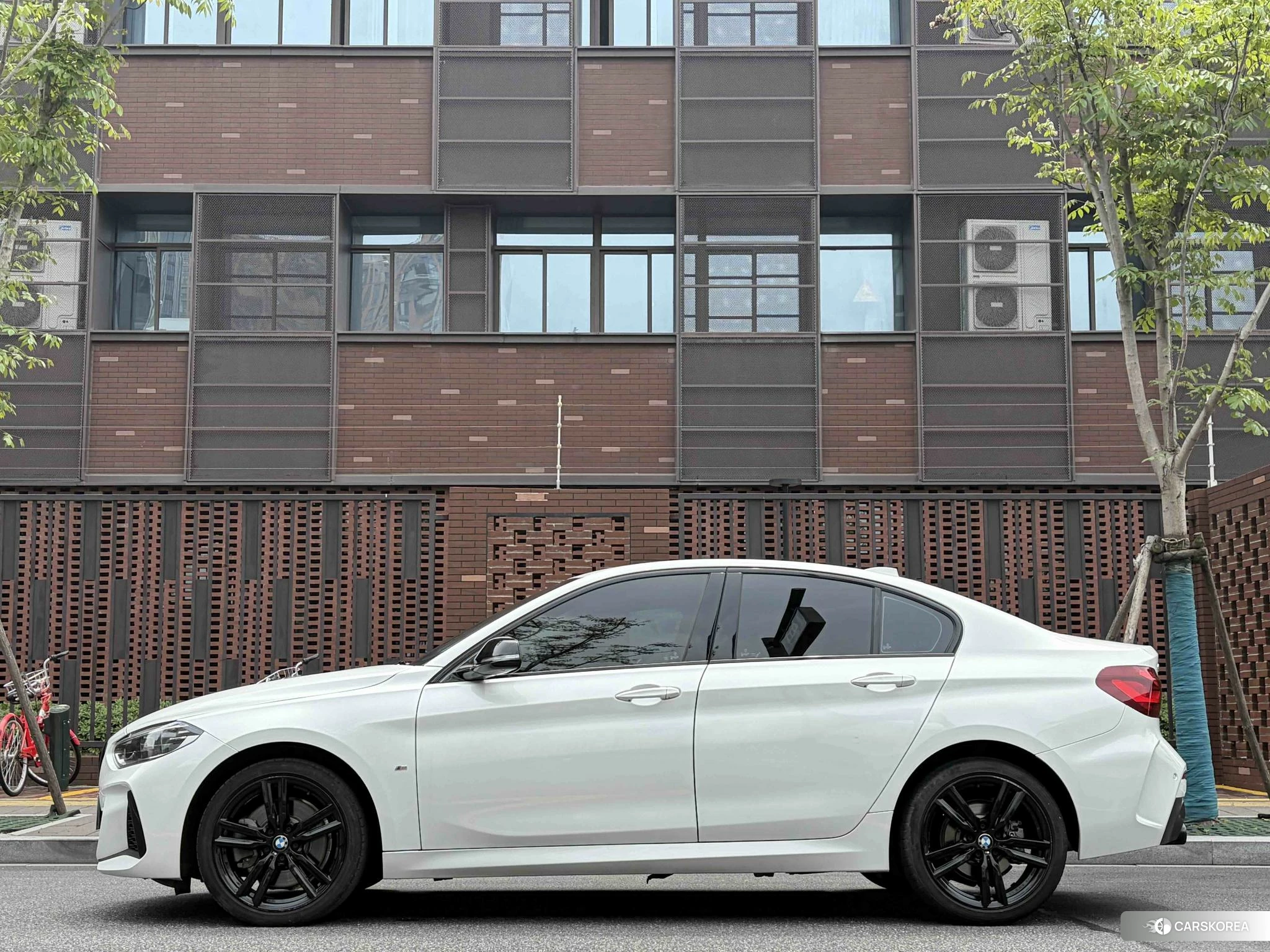 BMW 1 series id 4467388 из Китая 9