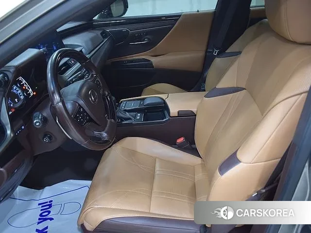 Lexus ES300h 7th generation id 3017345 из Кореи 15