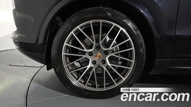Porsche Cayenne (PO536) id 2907375 из Кореи 15