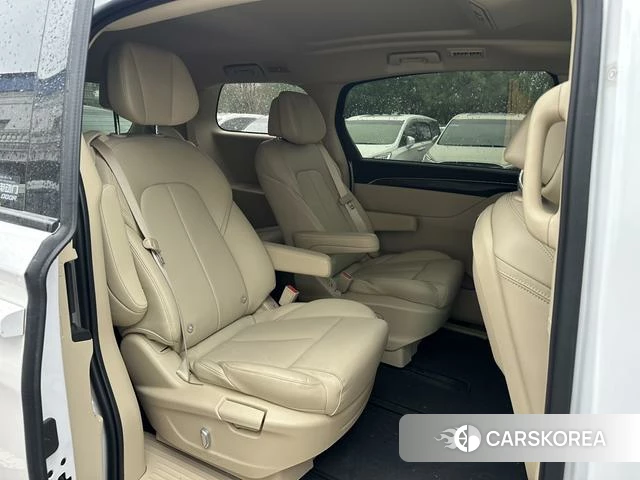 Buick GL8 2024 Белый из Китая, фото 6