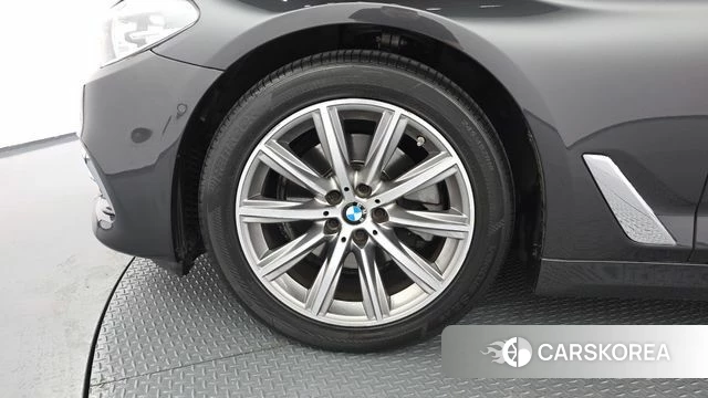 BMW 5 Series (G30) id 4530580 из Кореи 26