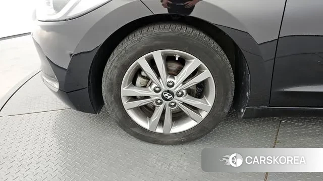 Hyundai Avante AD id 3107421 из Кореи 15