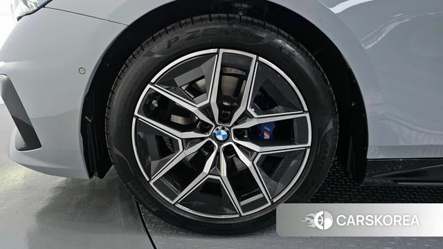 BMW 5 Series (G60) id 3876455 из Кореи 15